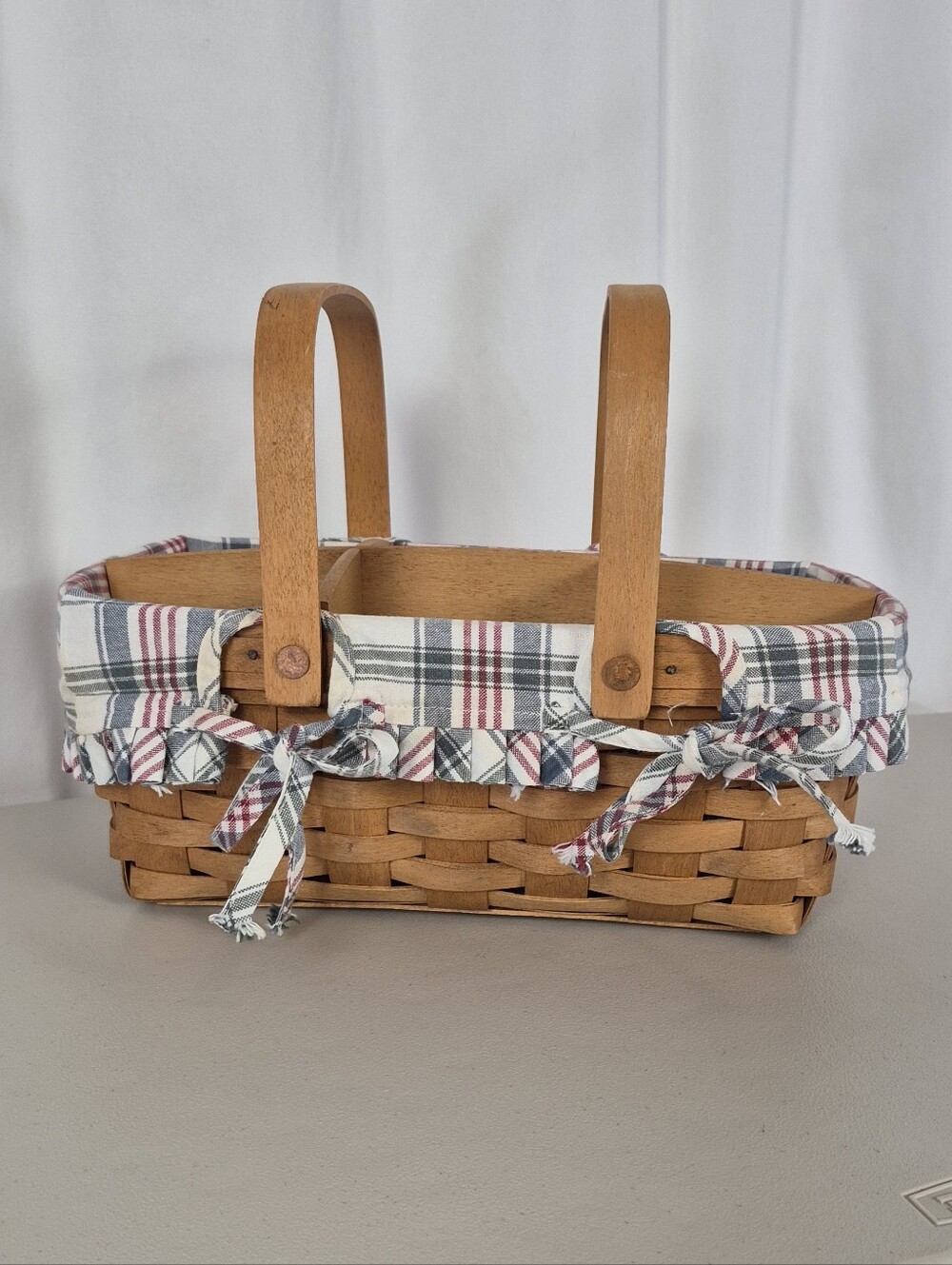 Longaberger Vintage 1995 Handwoven Hostess Gathering Basket w/ Divider & Liner